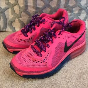 Kids Nike Air Max size 5